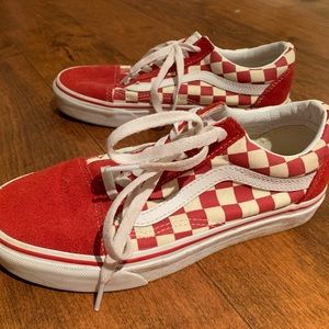 US 6.5 womens (mens 5) laced red checkered vans